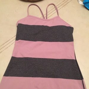 Lululemon workout tank top built-in pads